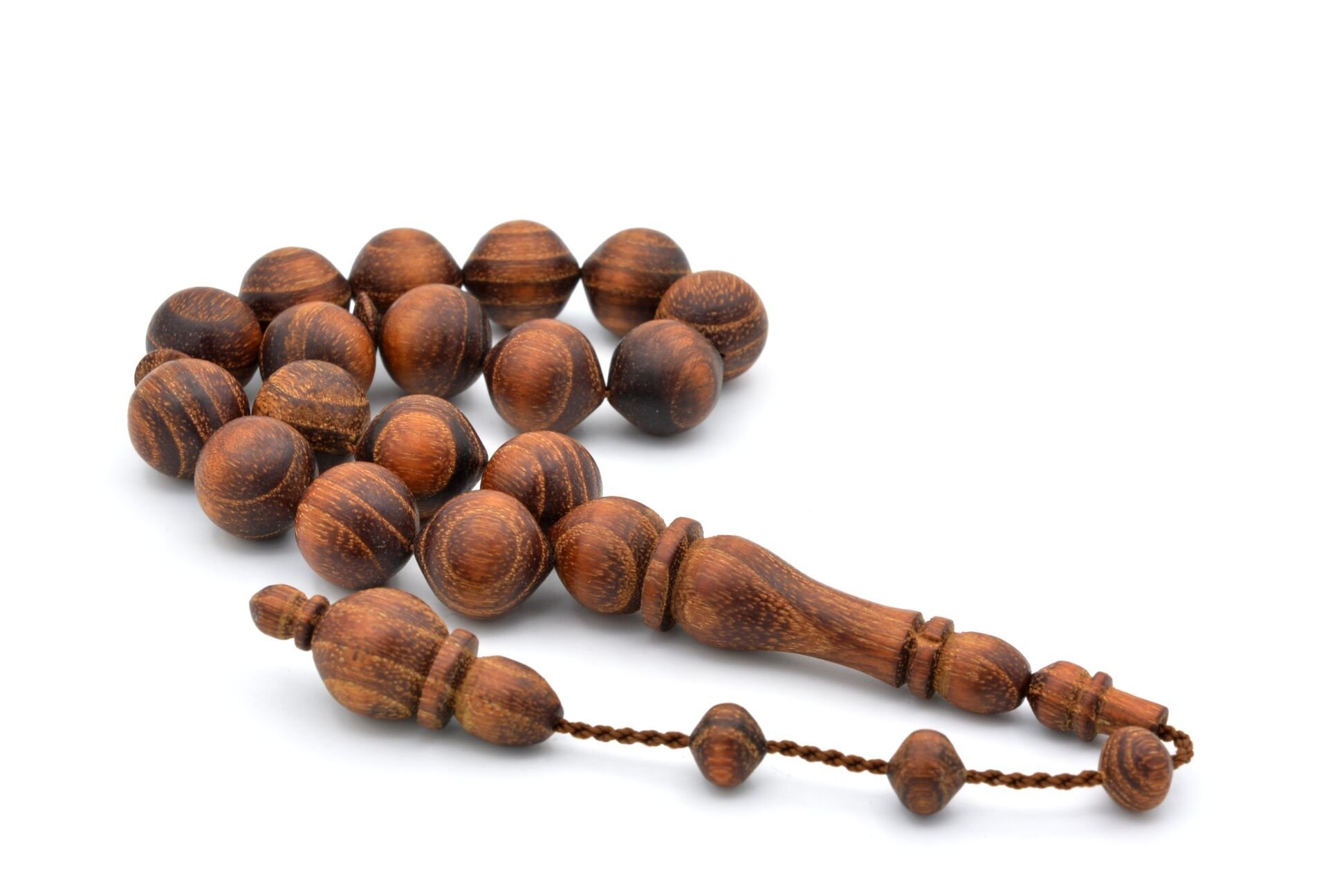 USTA İŞİ SİSTEMLİ KÜRE KESİM KIZIL AĞAÇ EFE MASKOT TESBİH