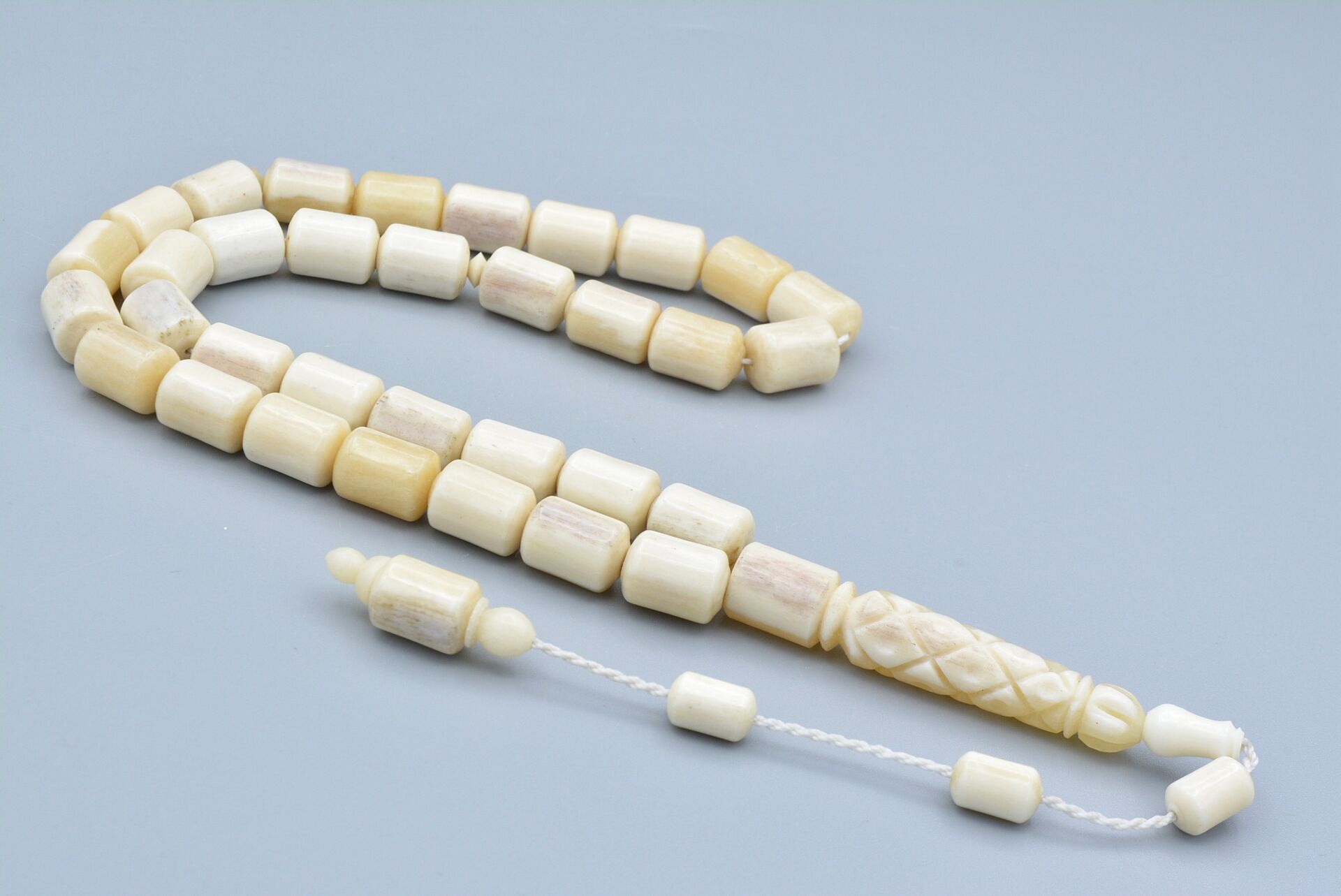 Usta İşi İmamesi Oymalı Kapsül Kesim İri Boy Balina Kemiği Tesbih