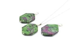 HAKİKİ DOĞAL ANYOLİT KOLYE UCU (RUBY ZOİSİT) DOĞAL TAŞ 002