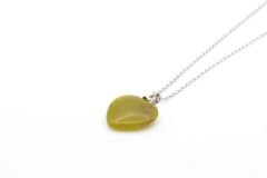 Hakiki Doğal Kalp Şeklinde Olivin Taşı Kolye Ucu