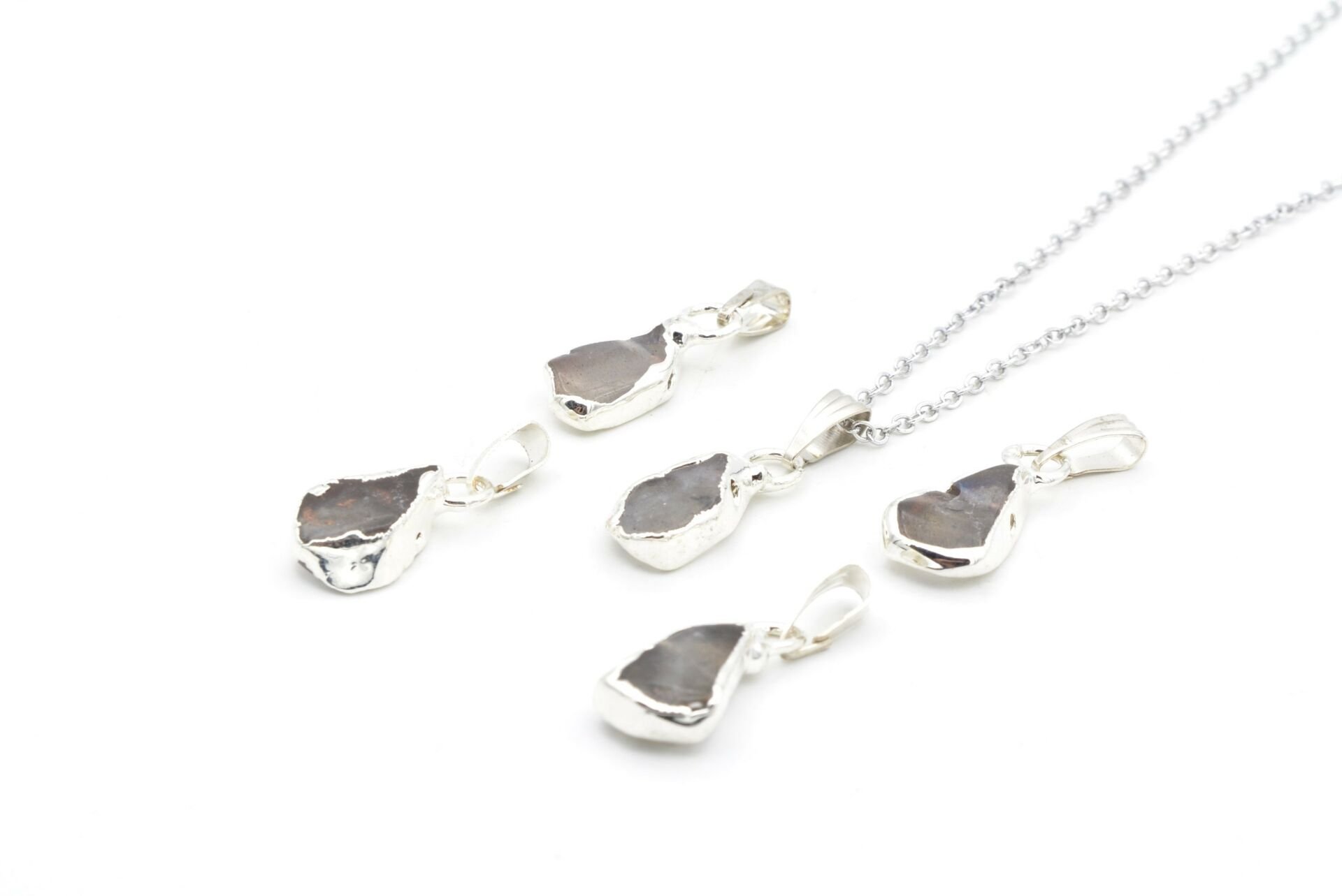 Hakiki Doğal Labradorit Taşı Kolye Ucu 001