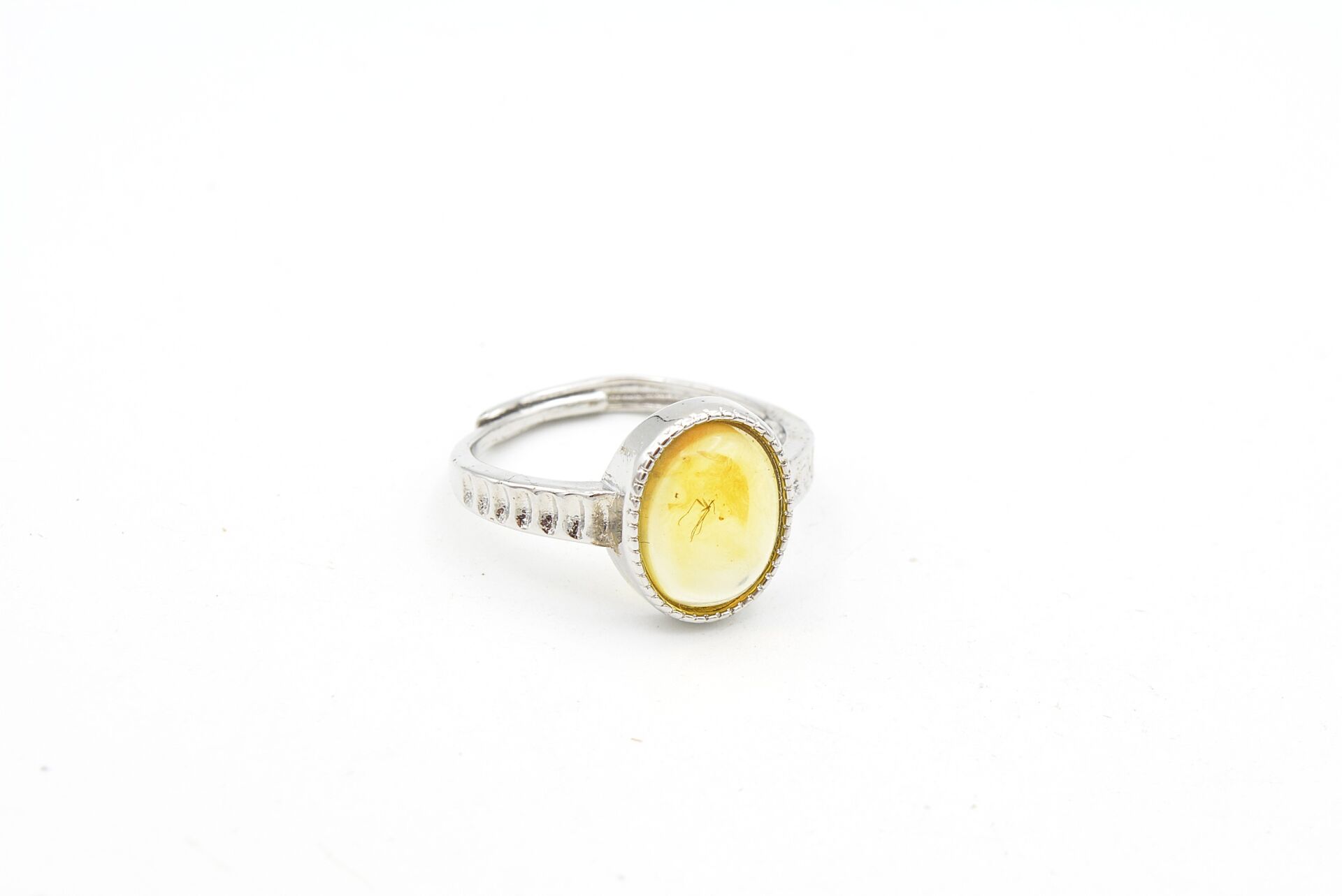 Ayarlanabilir Sertifikalı Doğal Fosilli Kehribar Taşlı Yüzük 002