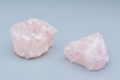 Hakiki Doğal İri Boy Pembe Kuvars Taşı Kaya Parçası