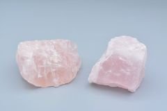 Hakiki Doğal İri Boy Pembe Kuvars Taşı Kaya Parçası