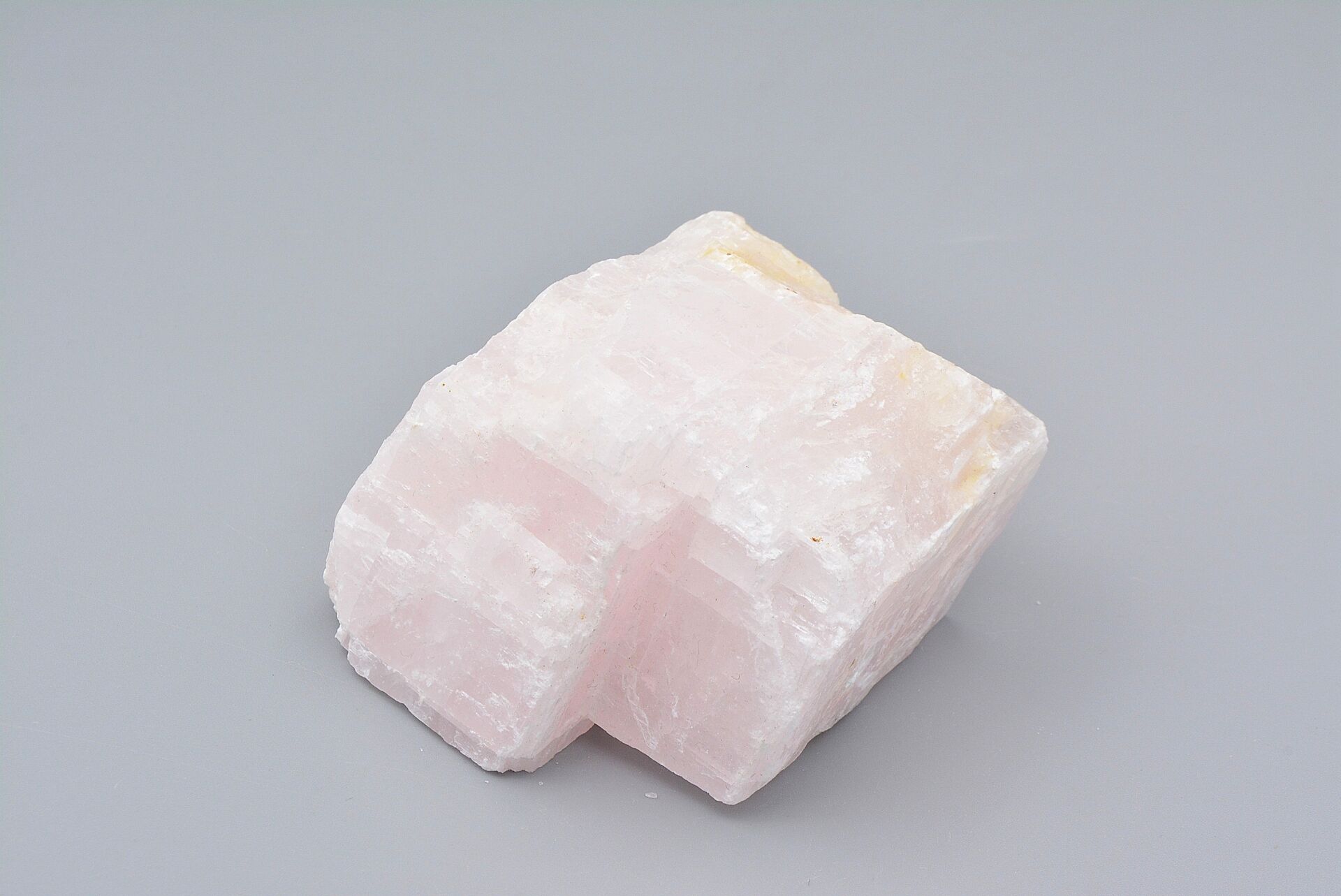 Hakiki Doğal Pembe Kalsit Taşı Kaya Parçası 327 Gram