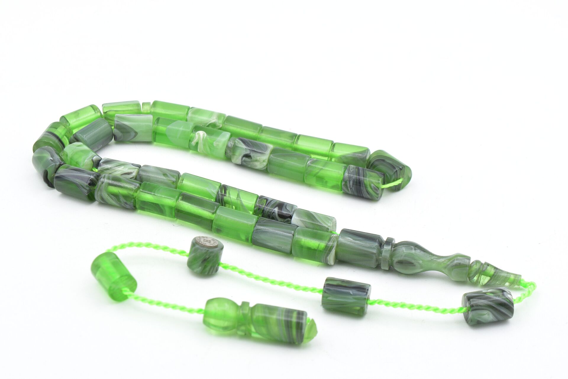 Halil Usta İmzalı Kesme Model Bilek Boy Yeşil Siyah Sıkma Kehribar Tesbih