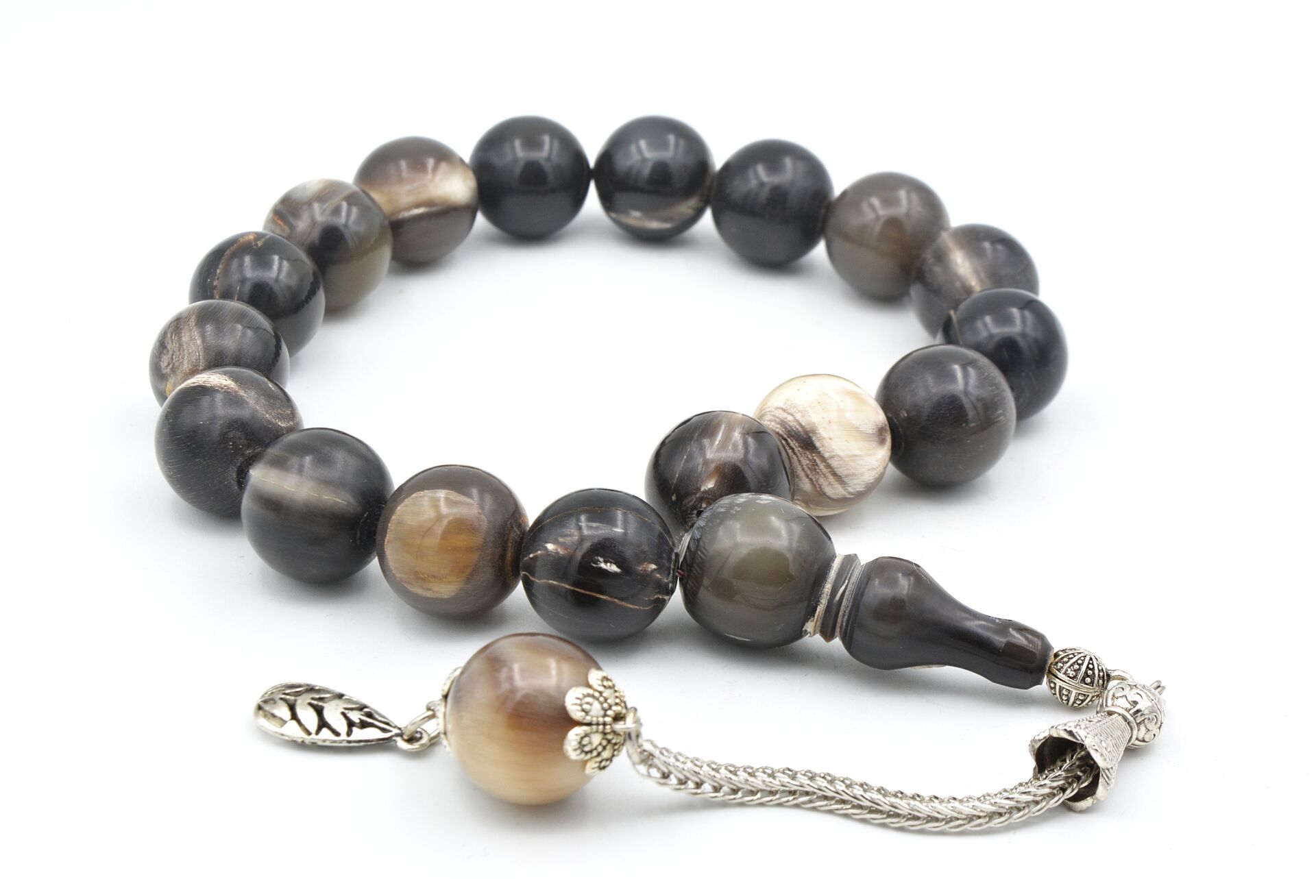 Kamçılı Küre Kesim İri Boy Bufalo Boynuzu Efe Maskot Tesbih 16 Mm