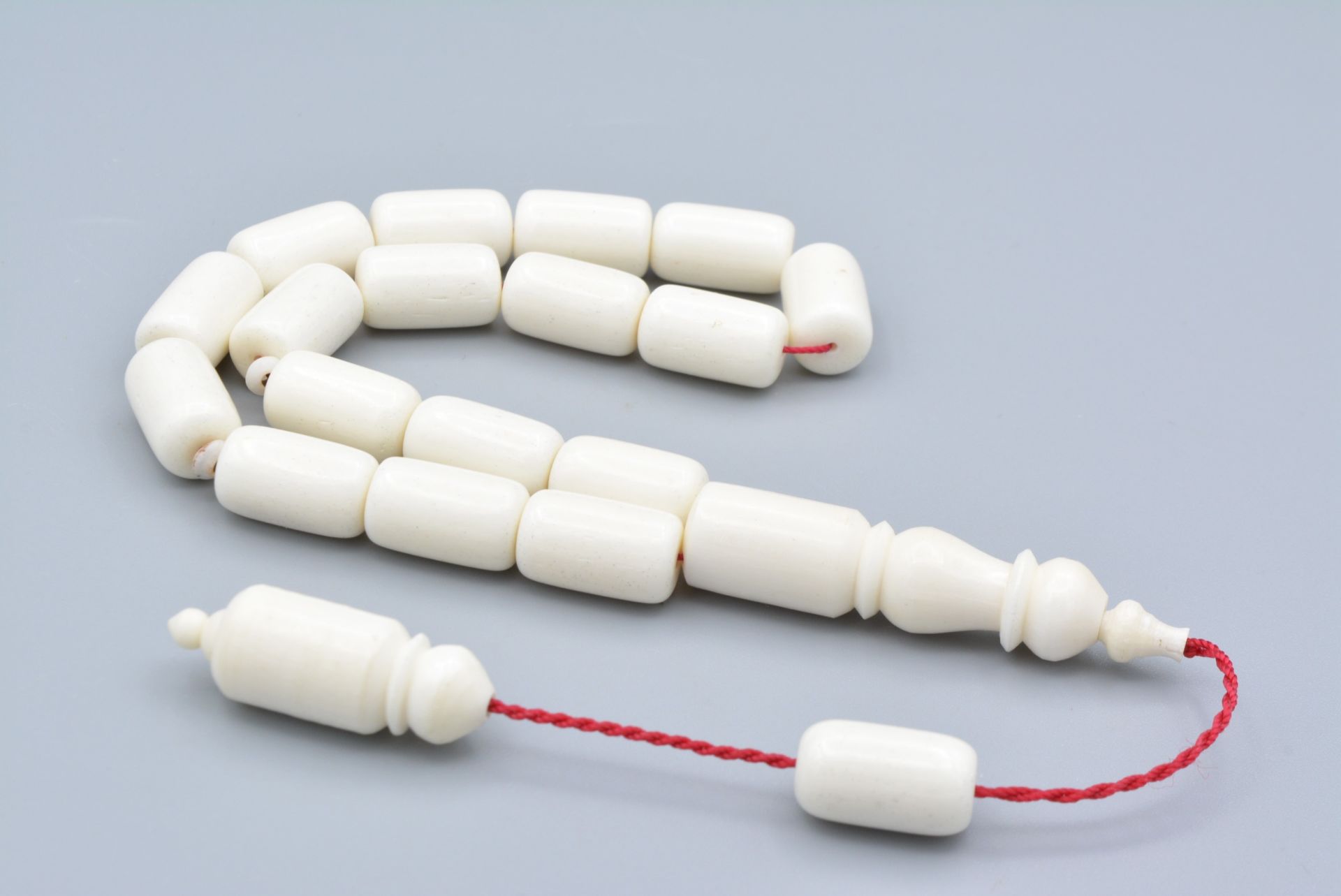 Sistemli İri Boy Kapsül Kesim Deve Kemiği Efe Maskot Tesbih