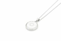 Hakiki Doğal Papatya Motifli Sedef Kolye Ucu