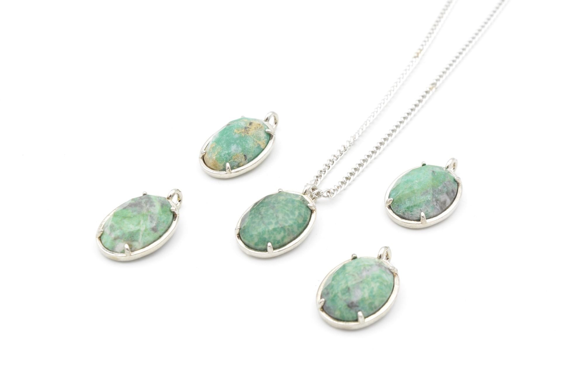 Hakiki Doğal Zümrüt Taşı Kolye Ucu