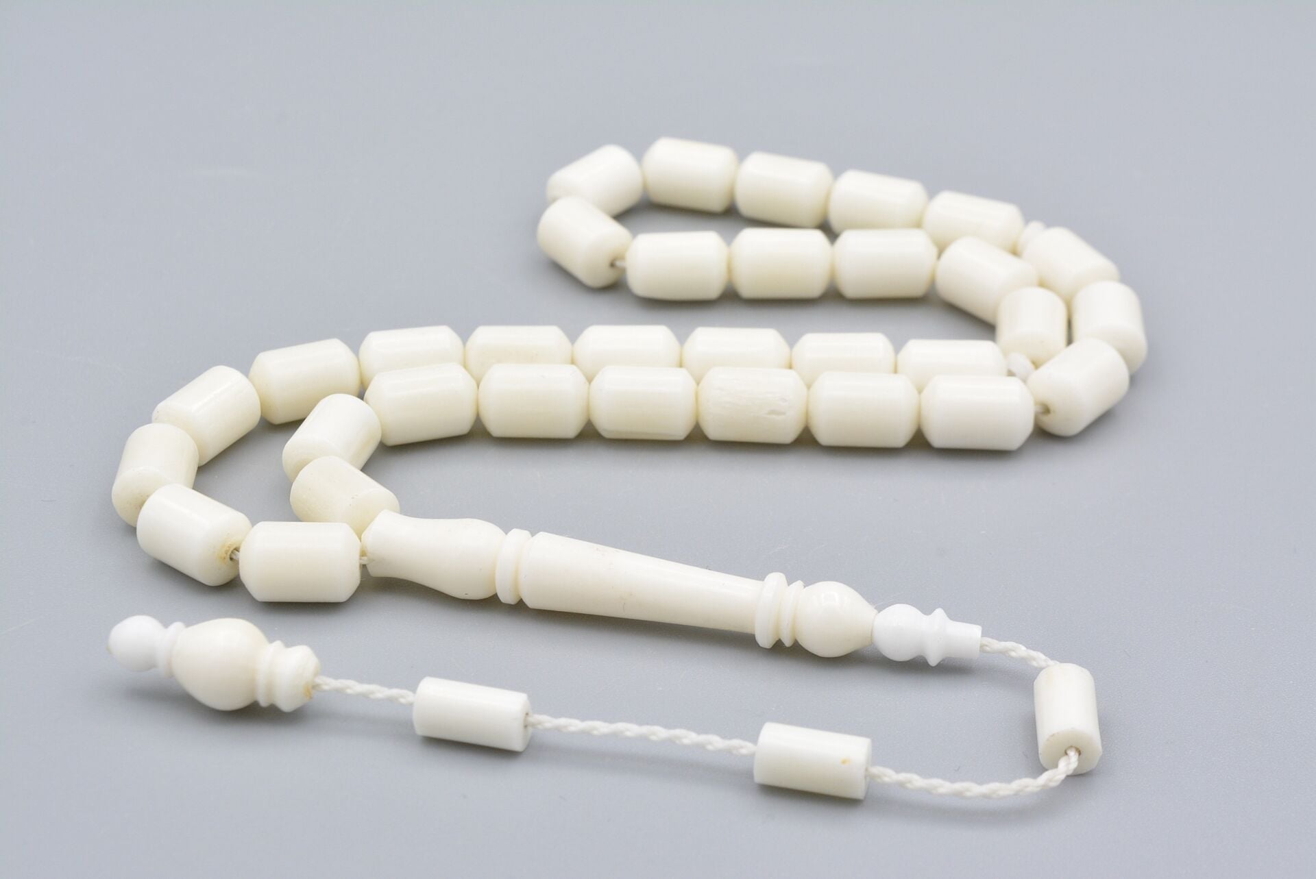 Sistemli Kapsül Kesim Lale Model İmameli Deve Kemiği Tesbih