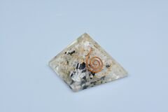 Hakiki Doğal Ay Taşı Orgonit Piramit 32 Gram