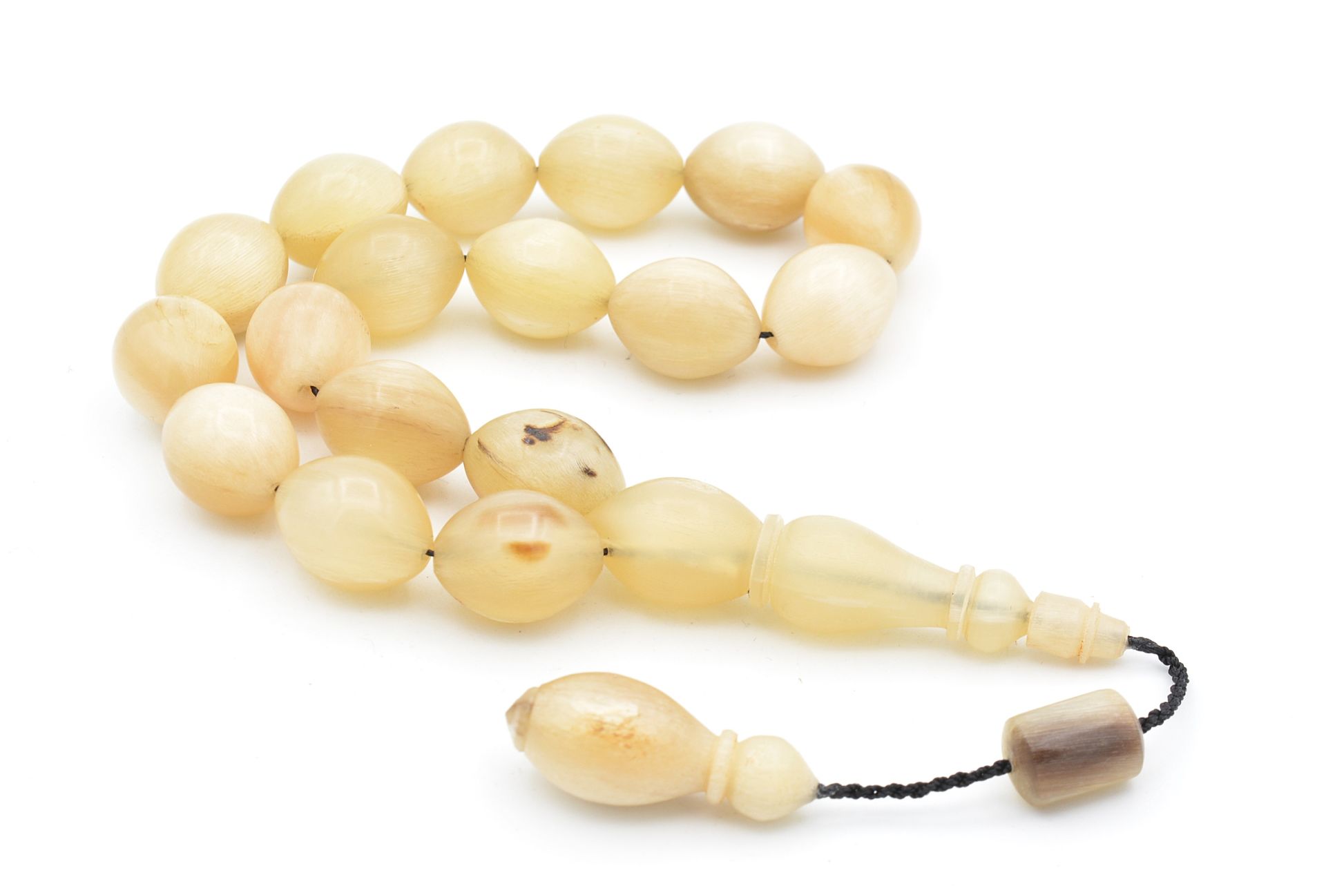 Sistemli Beyzi Kesim Koç Boynuzu Efe Maskot Tesbih