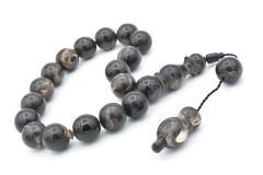 Usta İşi Sistemli Küre Kesim Koyu Bufalo Boynuzu Efe Maskot Tesbih