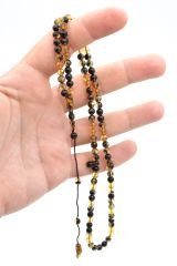 Küçük Taneli Küre Kesim 99 luk Sarı Siyah Sıkma Kehribar Tesbih