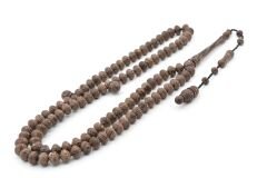 Usta İşi Sistemli Sığırcık Kesim 99 luk Venge Ağacı Tesbih