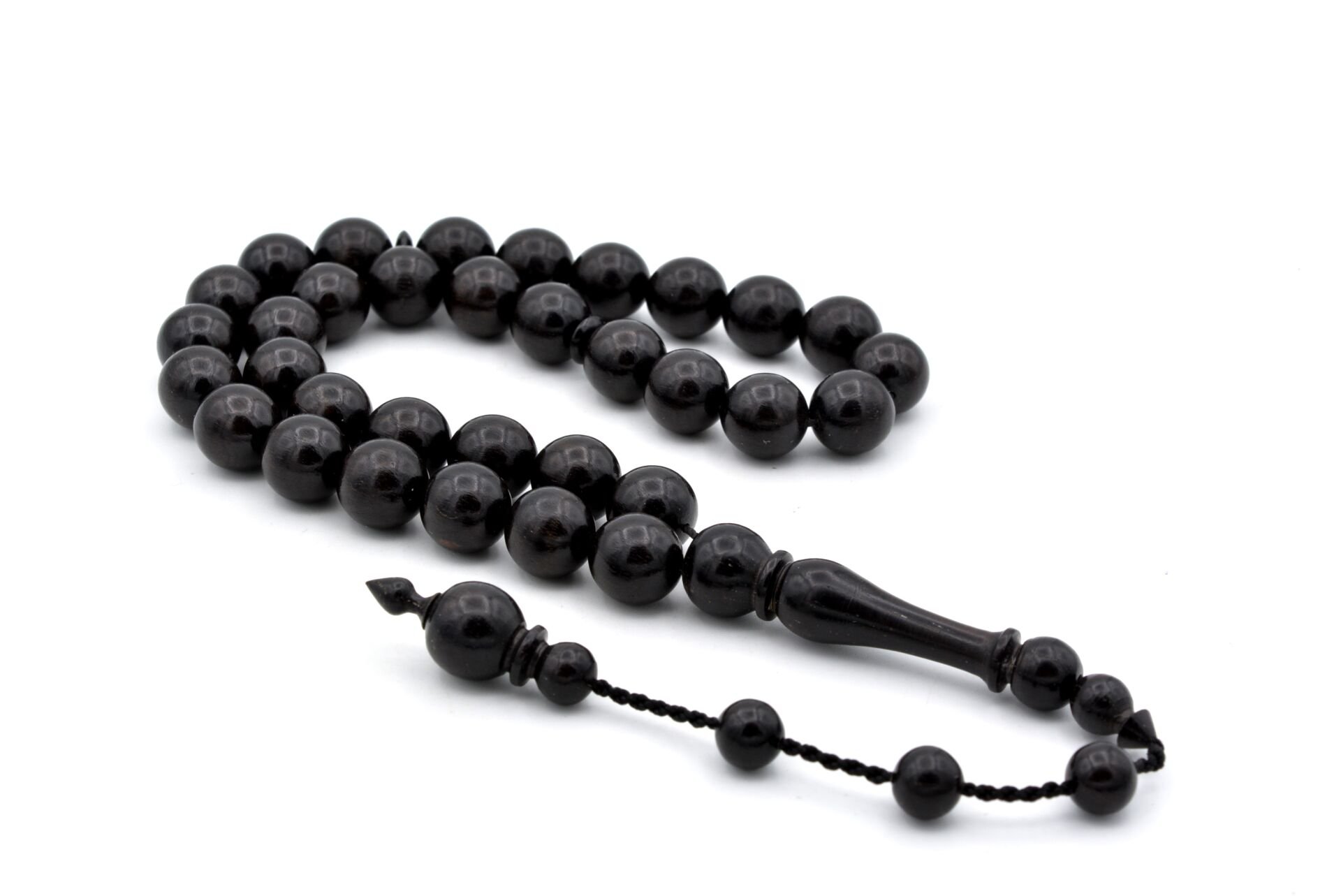 USTA İŞİ SİSTEMLİ KÜRE KESİM BLACKWOOD AĞACI TESBİH 1.KALİTE